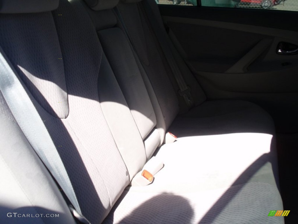 2011 Camry LE - Magnetic Gray Metallic / Bisque photo #28