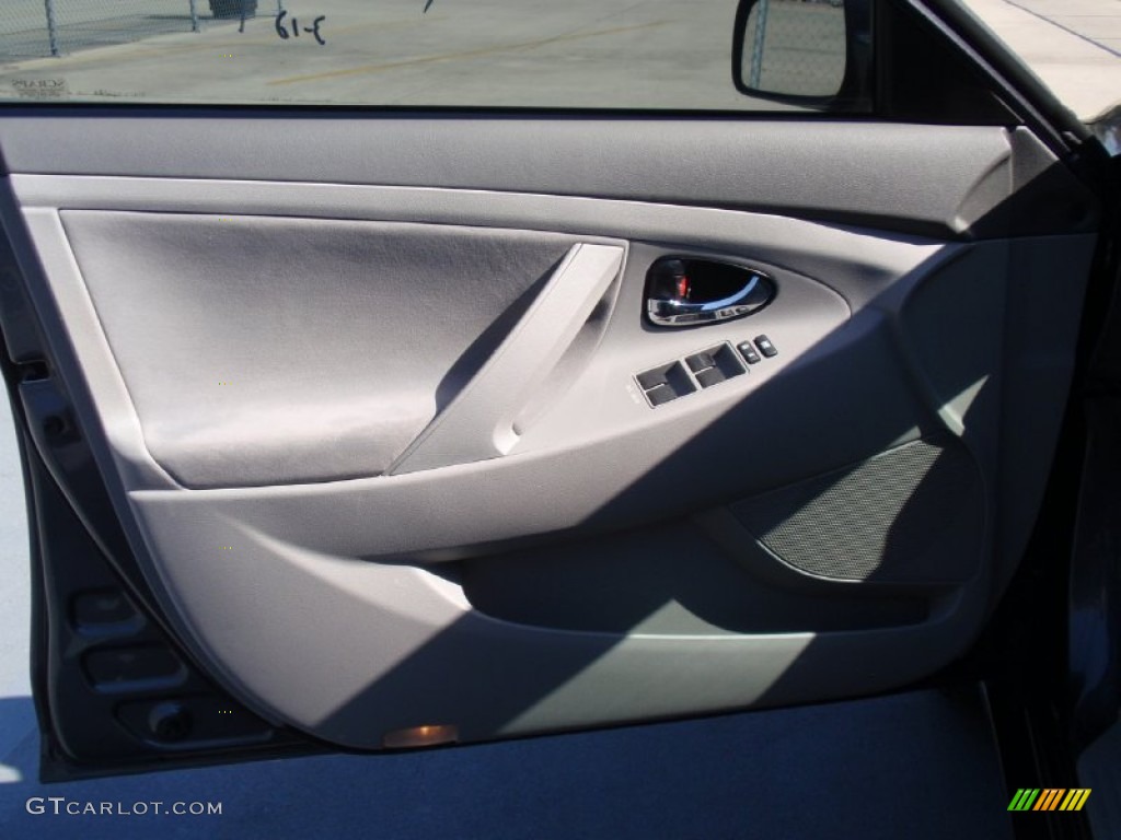 2011 Camry LE - Magnetic Gray Metallic / Bisque photo #33