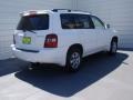 Super White - Highlander V6 4WD Photo No. 4