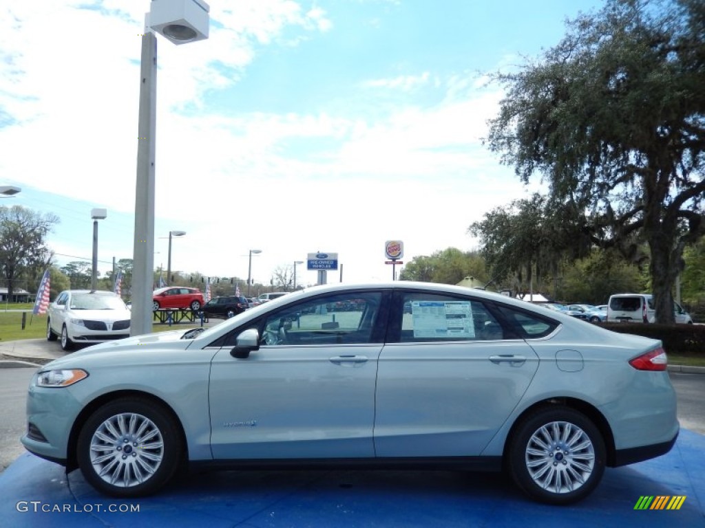 Ice Storm 2014 Ford Fusion Hybrid S Exterior Photo #91396624