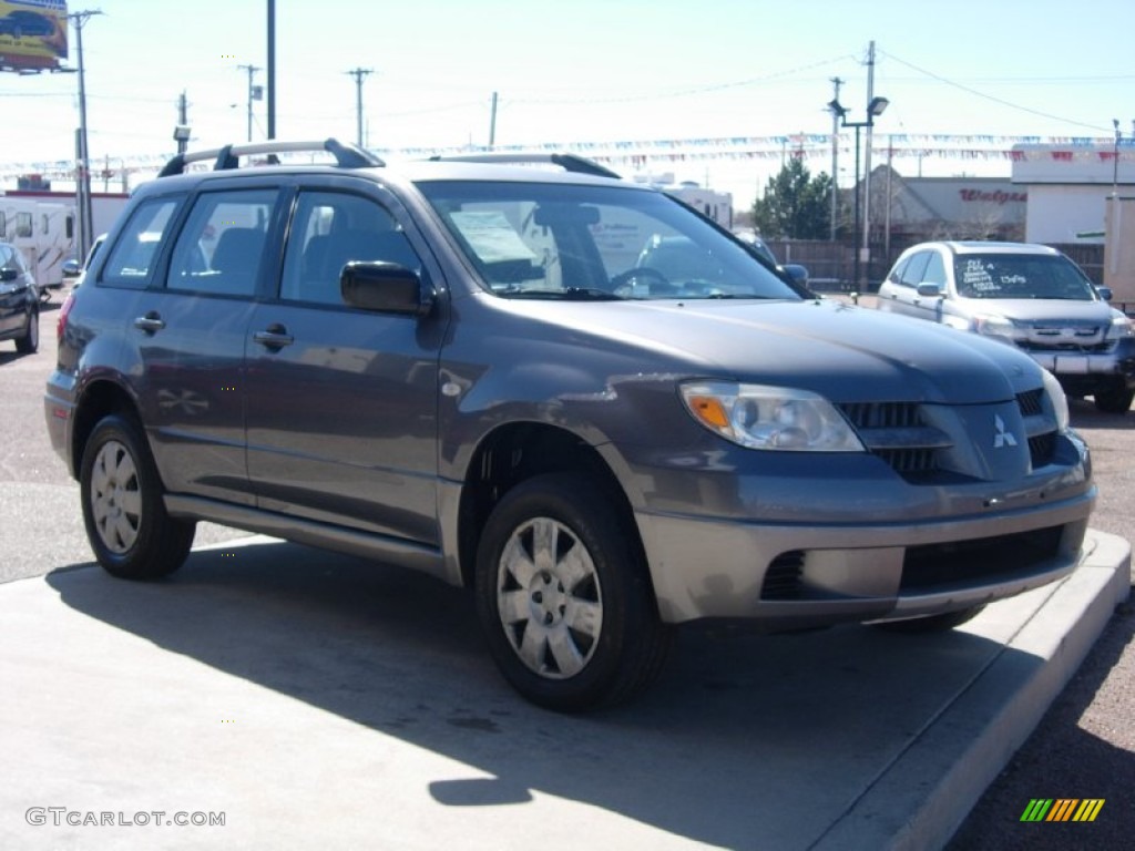 2005 Outlander LS AWD - Graphite Gray / Charcoal photo #16