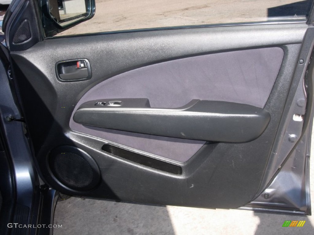 2005 Outlander LS AWD - Graphite Gray / Charcoal photo #24