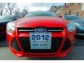 Race Red - Focus SE 5-Door Photo No. 2