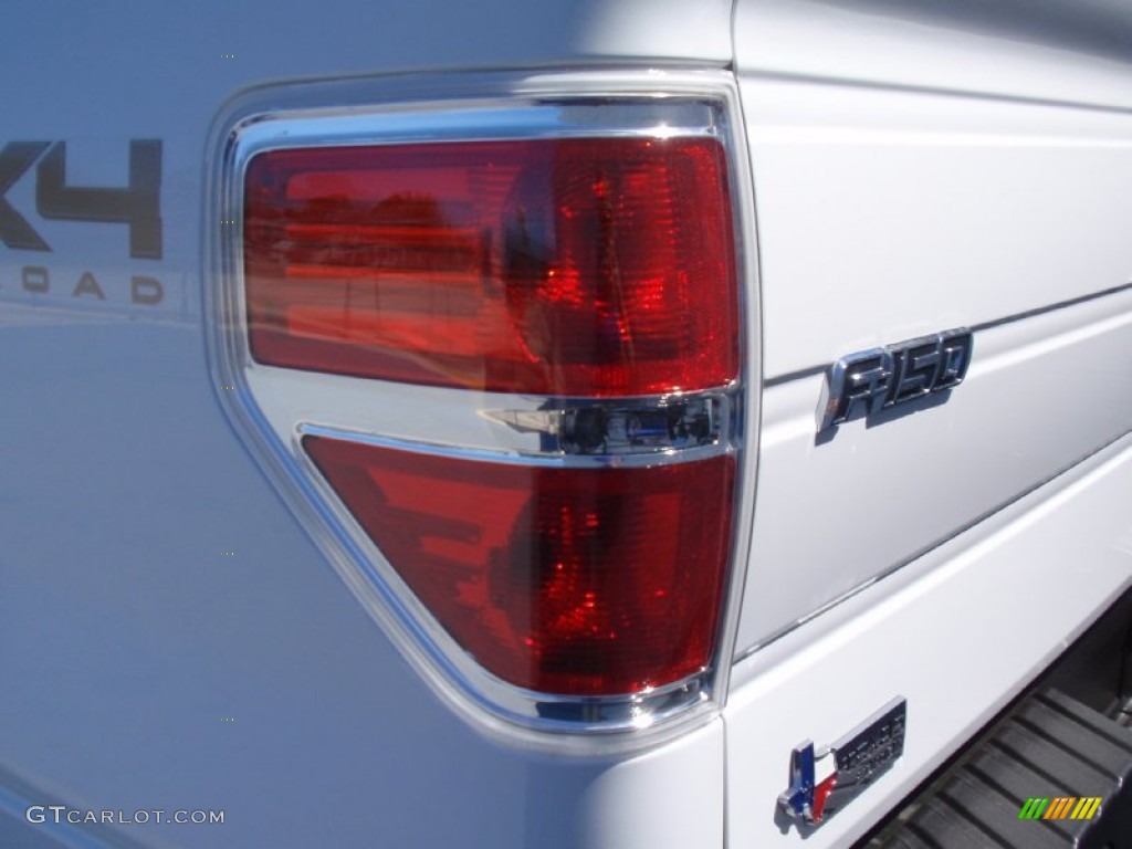 2014 F150 XLT SuperCrew 4x4 - Oxford White / Pale Adobe photo #17