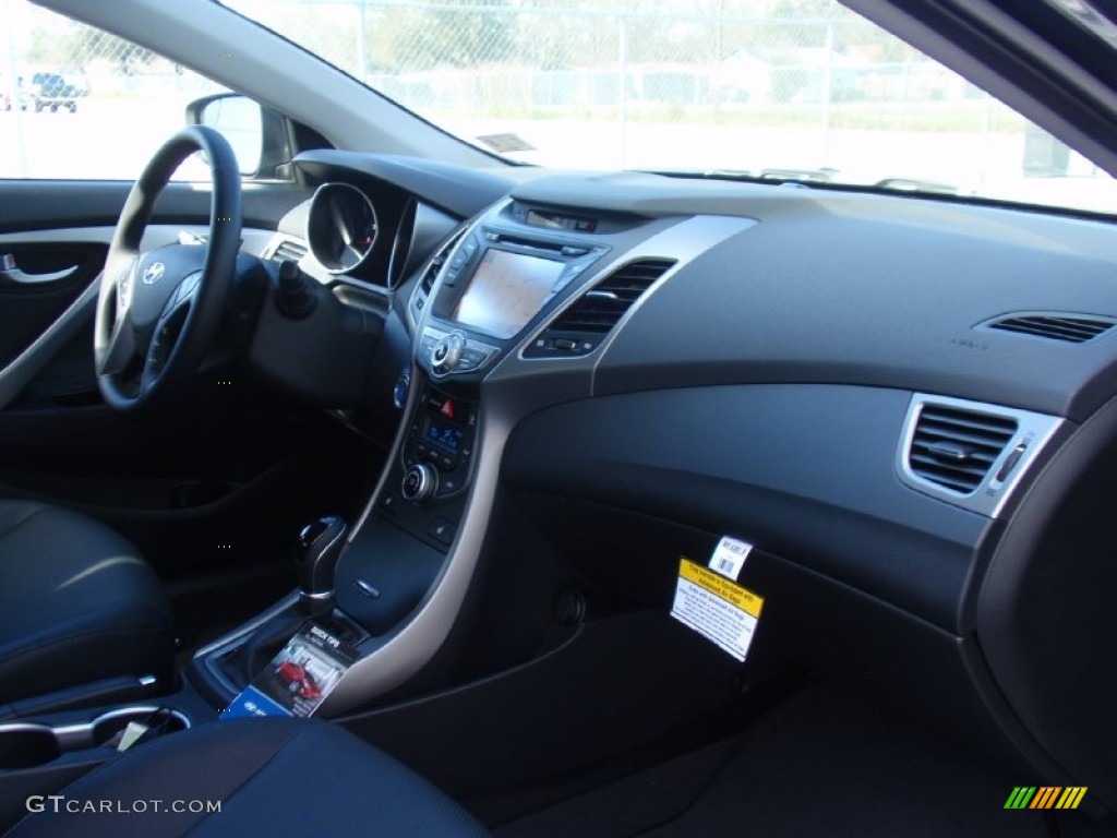 2014 Elantra Limited Sedan - Black / Black photo #18