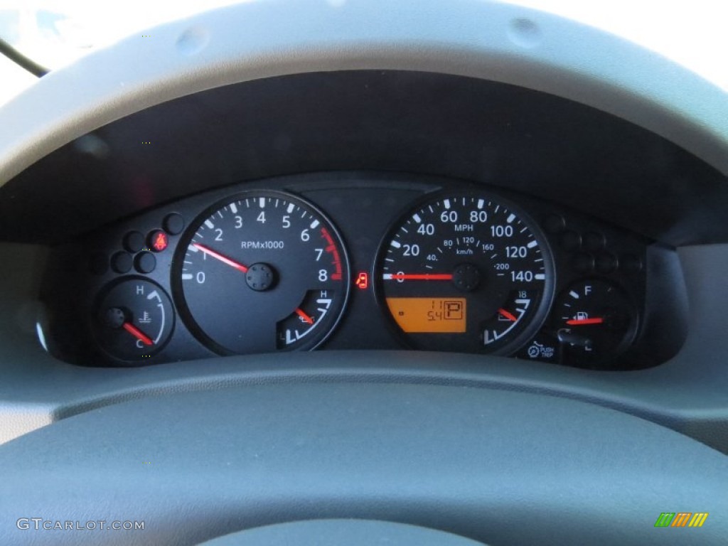 2014 Nissan Frontier SV Crew Cab Gauges Photo #91421036