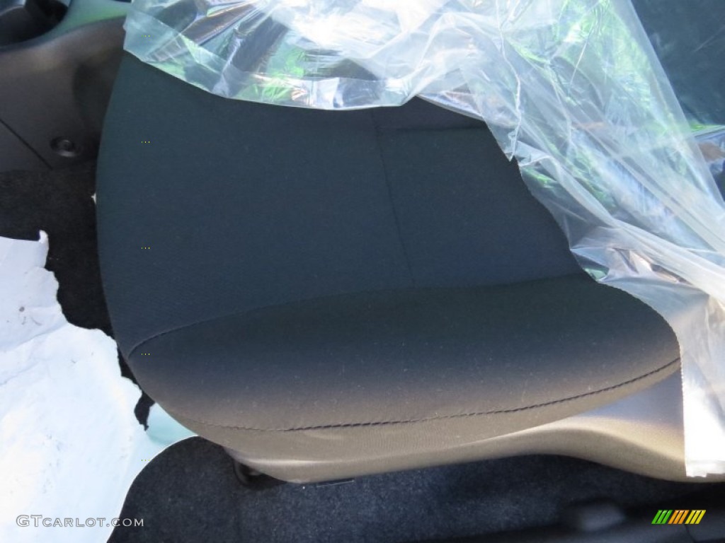 2014 Versa Note S Plus - Metallic Blue / Charcoal photo #9