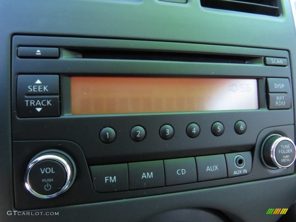 2014 Nissan Versa Note S Plus Audio System Photo #91422188