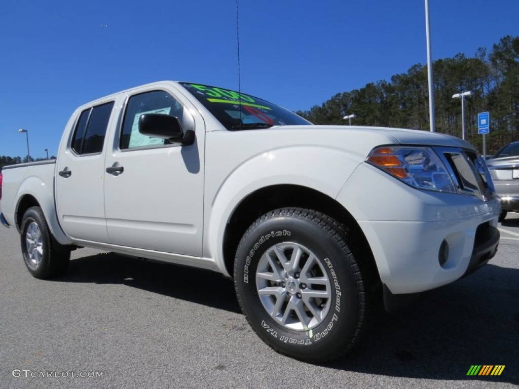 Glacier White 2014 Nissan Frontier SV Crew Cab Exterior Photo #91422797