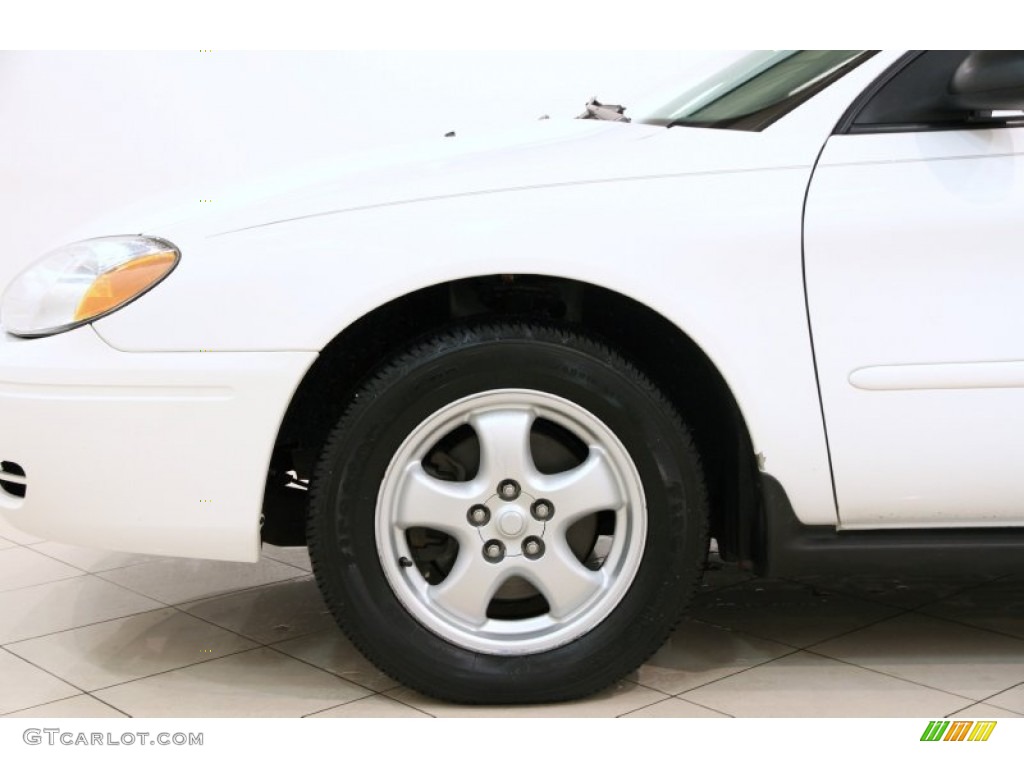 2006 Ford Taurus SE Wheel Photos