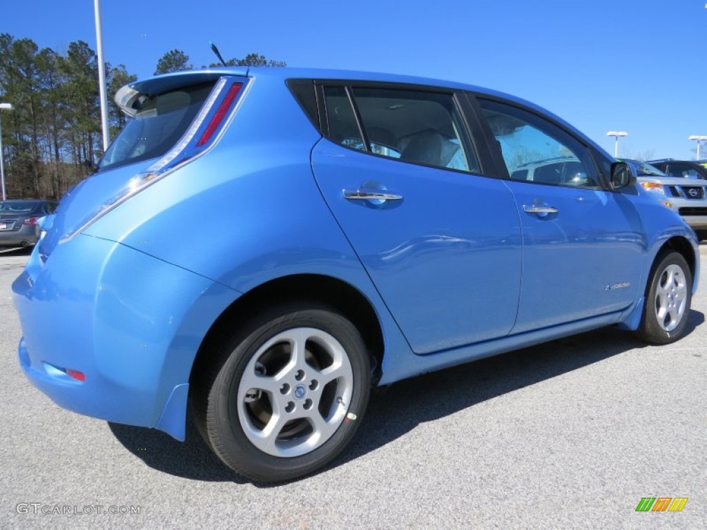 2014 LEAF SV - Blue Ocean / Light Gray photo #5