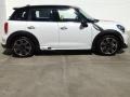 Light White - Cooper S Countryman Photo No. 2