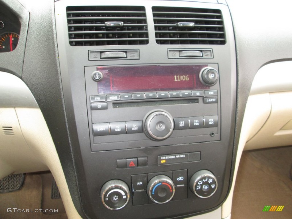 2008 Outlook XE AWD - Cocoa / Tan photo #21