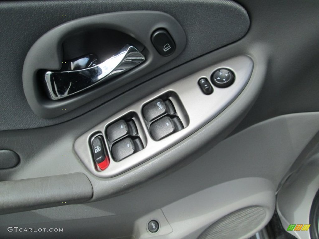 2006 Malibu Maxx LT Wagon - Silverstone Metallic / Titanium Gray photo #13