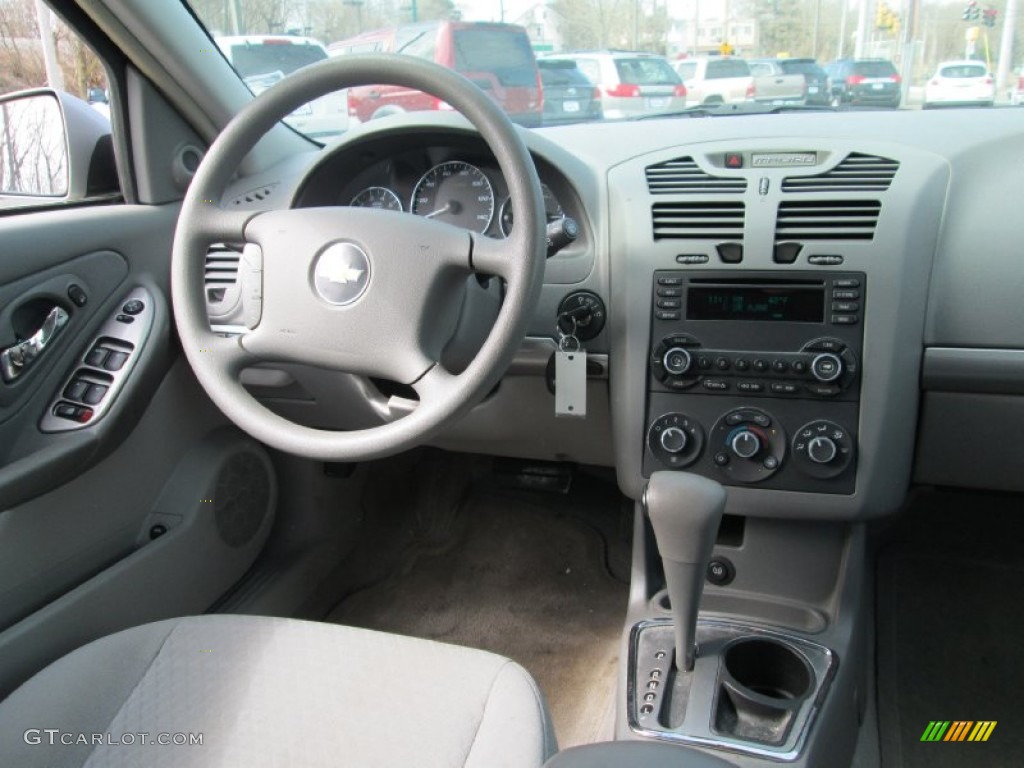2006 Malibu Maxx LT Wagon - Silverstone Metallic / Titanium Gray photo #16