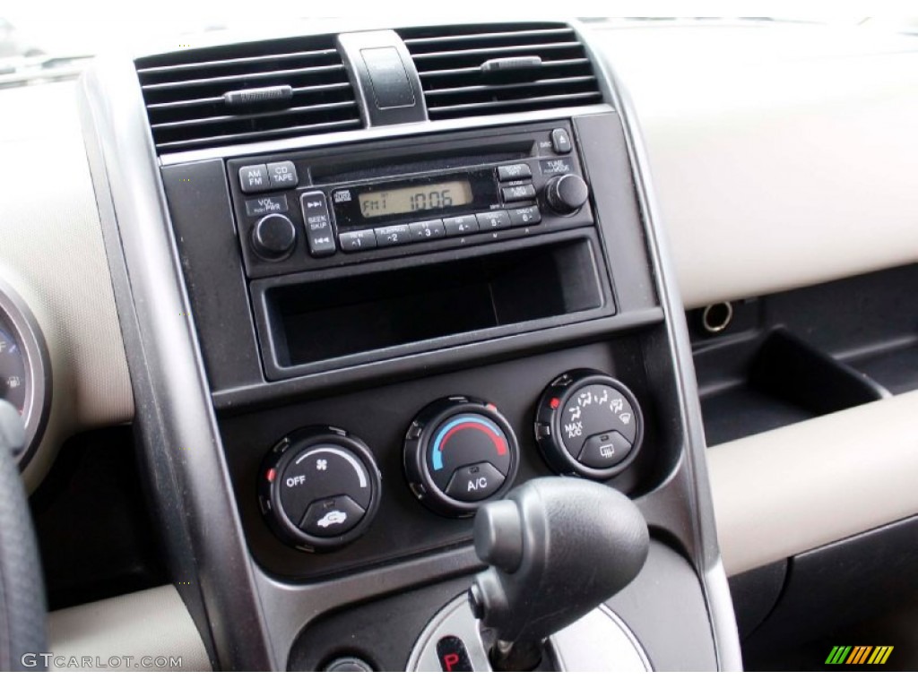 2011 Honda Element LX 4WD Controls Photo #91454104