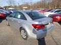 Silver Ice Metallic - Cruze LS Photo No. 7