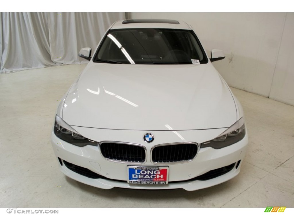 2014 3 Series 328i Sedan - Alpine White / Black photo #4