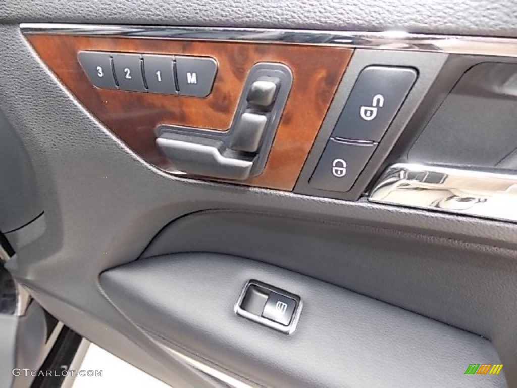 2010 Mercedes-Benz E 350 Coupe Controls Photo #91463077