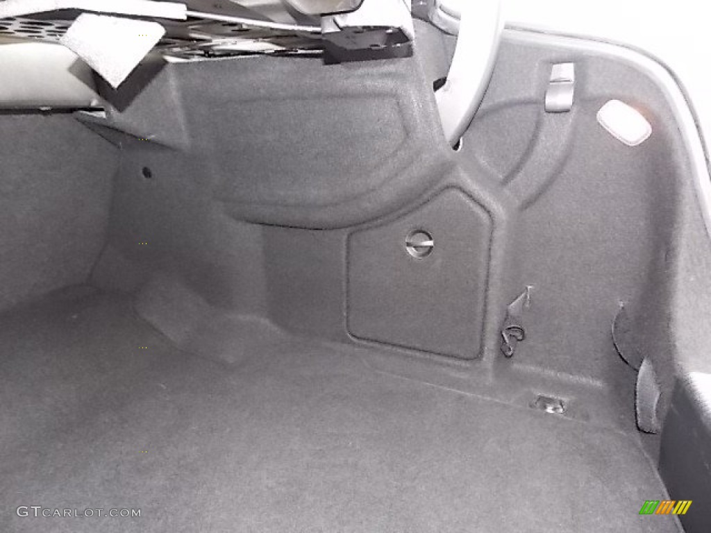 2010 Mercedes-Benz E 350 Coupe Trunk Photos