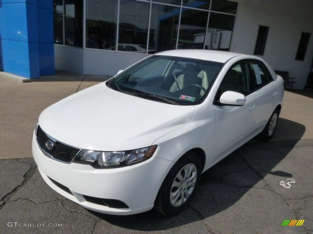 2010 Forte EX - Clear White / Coffee photo #4