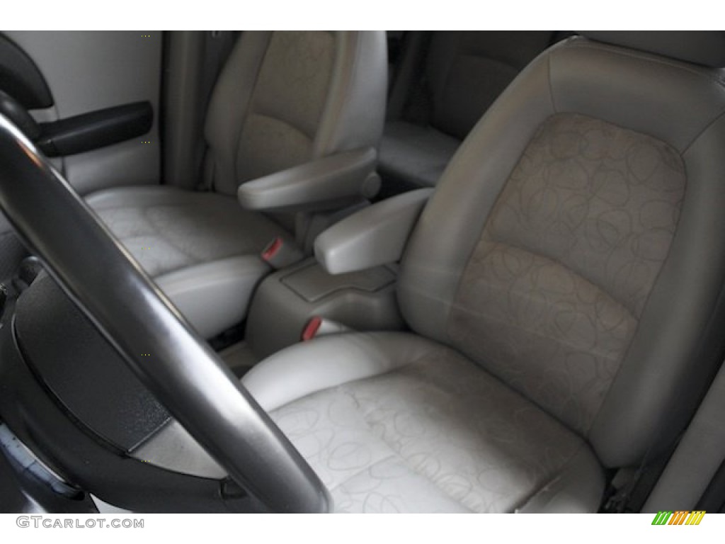 2004 VUE V6 - Polar White / Gray photo #13