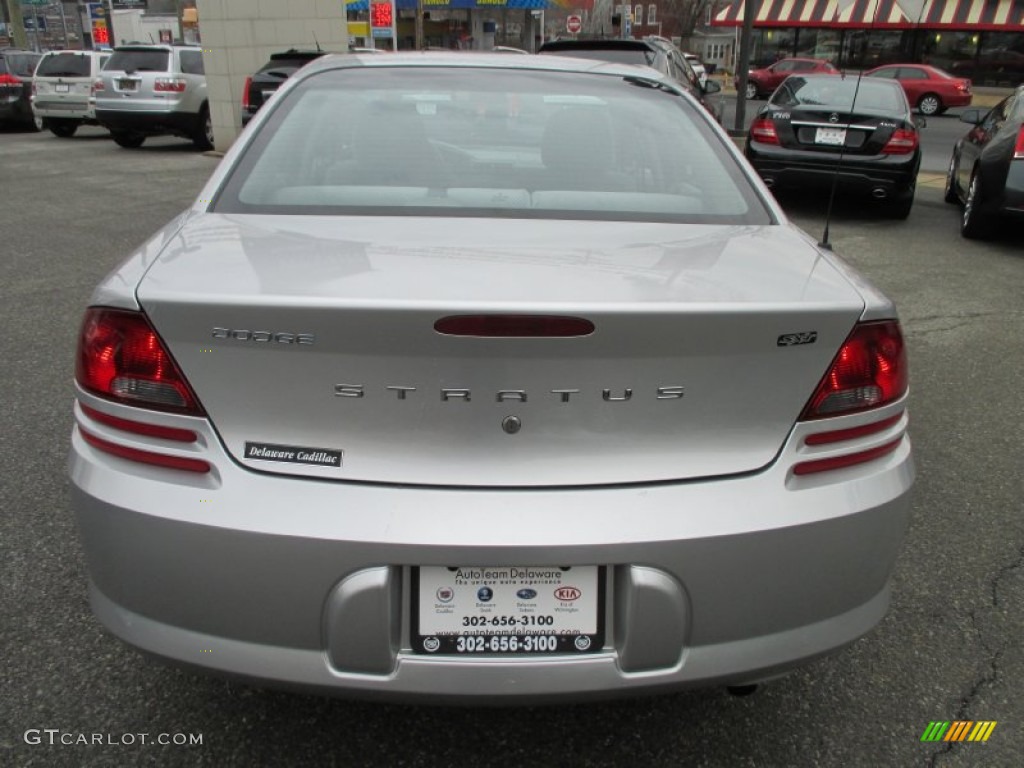 2005 Stratus SXT Sedan - Bright Silver Metallic / Dark Slate Gray photo #5