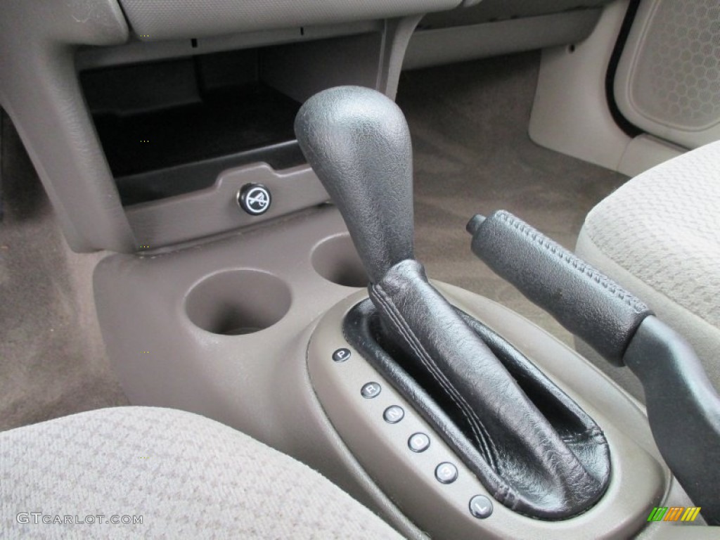 2005 Stratus SXT Sedan - Bright Silver Metallic / Dark Slate Gray photo #31