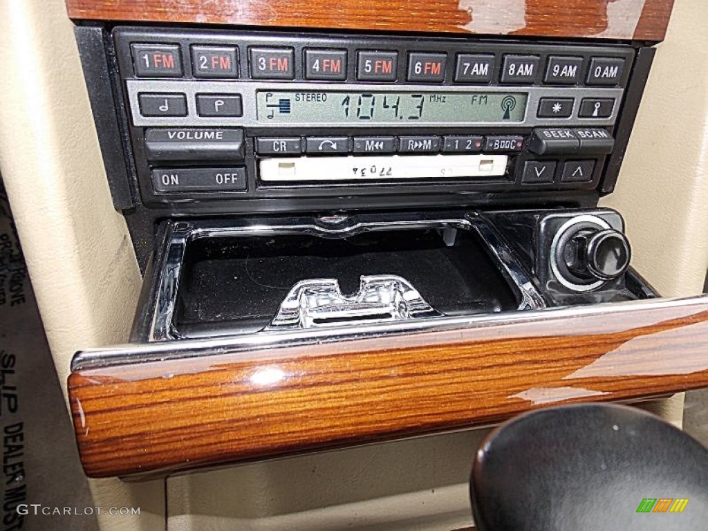 1990 Mercedes-Benz 420 SEL Sedan Audio System Photo #91470517