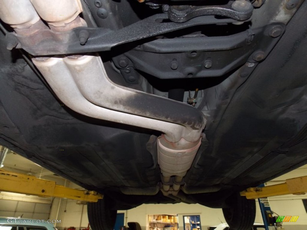 1990 Mercedes-Benz 420 SEL Sedan Undercarriage Photo #91470796