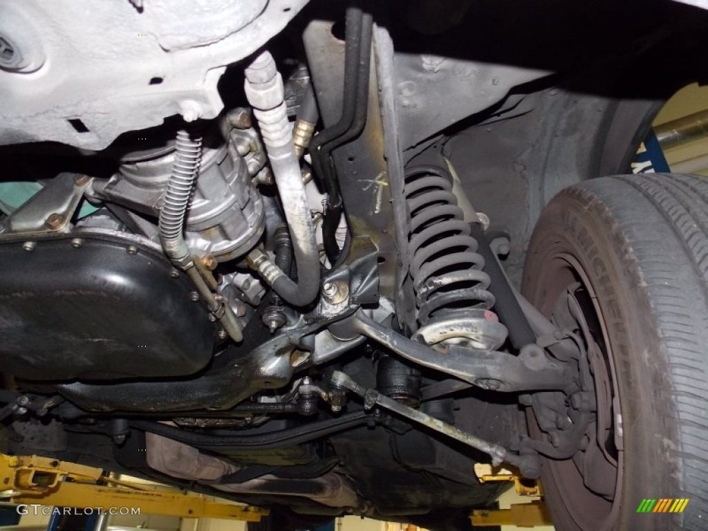 1990 Mercedes-Benz 420 SEL Sedan Undercarriage Photo #91470823