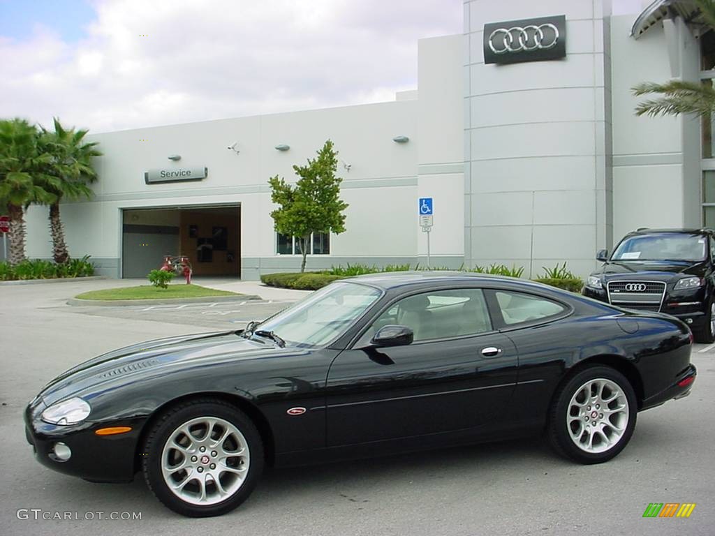 2001 XK XK8 Coupe - Anthracite Metallic / Oatmeal photo #2