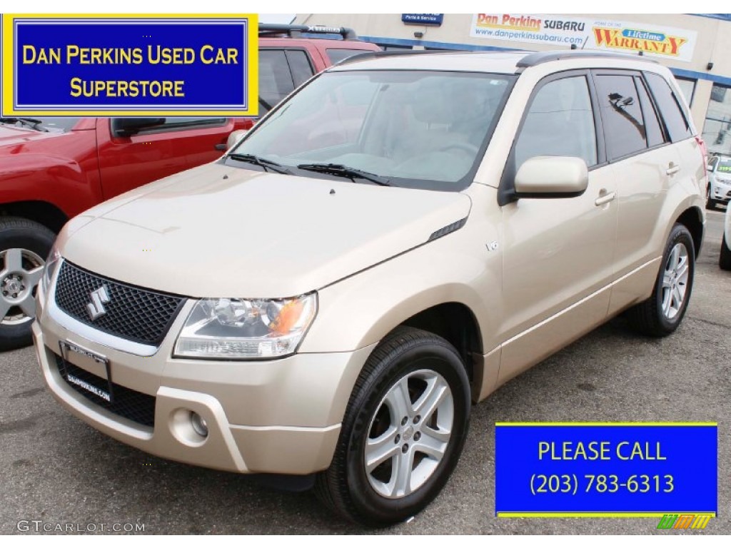 2006 Grand Vitara Luxury 4x4 - Clear Beige Metallic / Beige photo #1