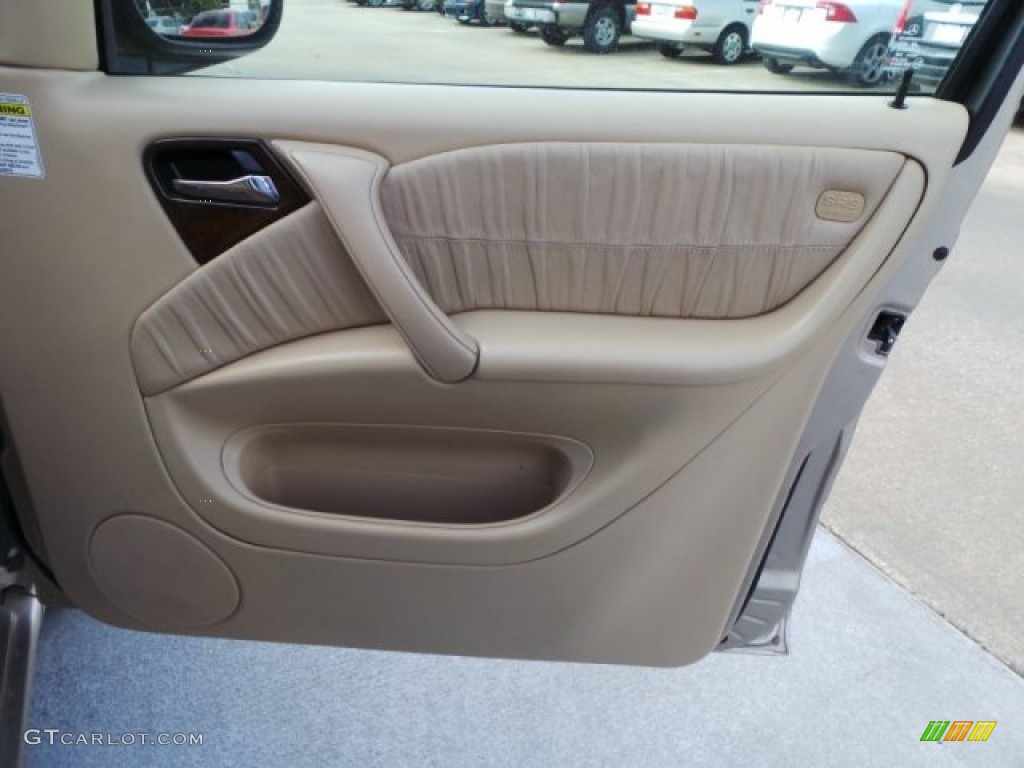 2001 Mercedes-Benz ML 320 4Matic Java Door Panel Photo #91480489