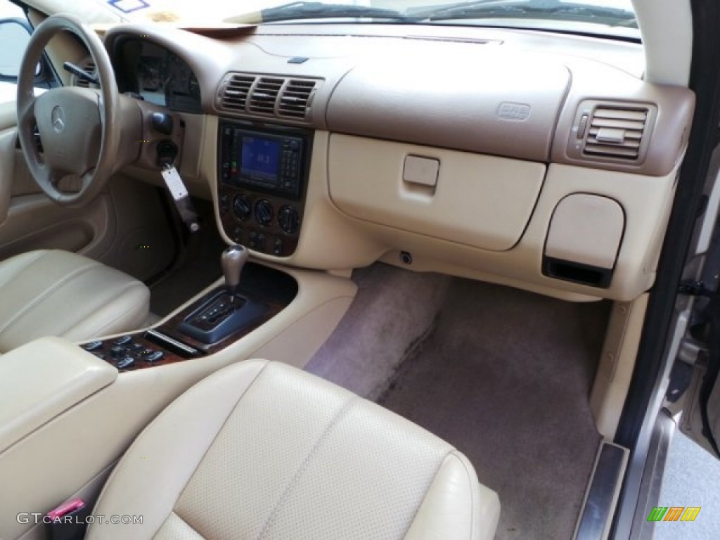 2001 Mercedes-Benz ML 320 4Matic Java Dashboard Photo #91480510