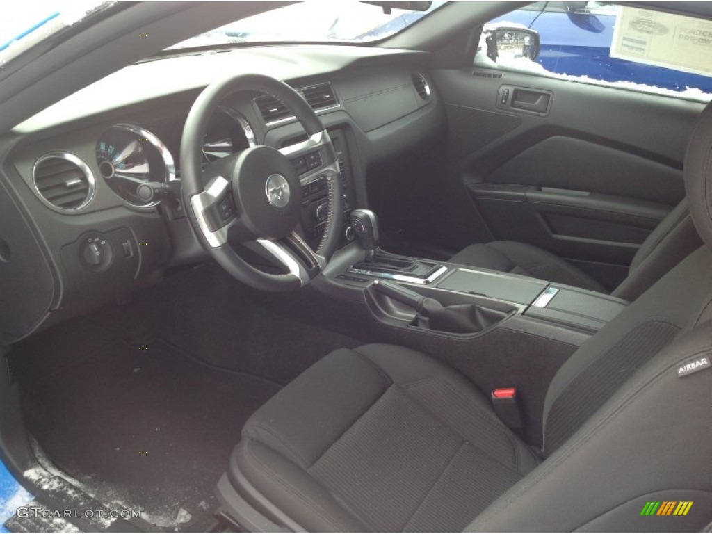 2013 Mustang V6 Premium Coupe - Grabber Blue / Charcoal Black photo #5