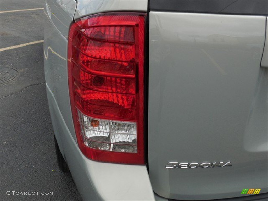 2014 Sedona LX - Silverstone Beige / Beige photo #11