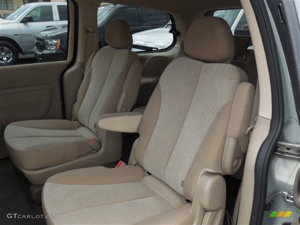 2014 Sedona LX - Silverstone Beige / Beige photo #15