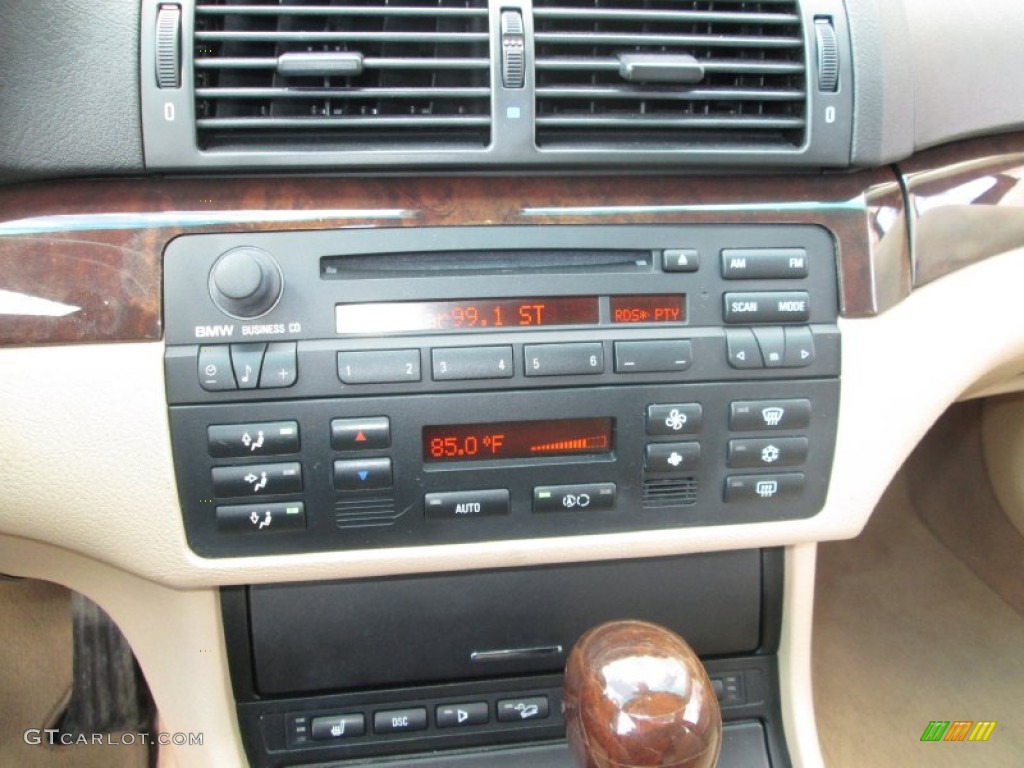 2003 3 Series 330xi Sedan - Alpine White / Sand photo #19