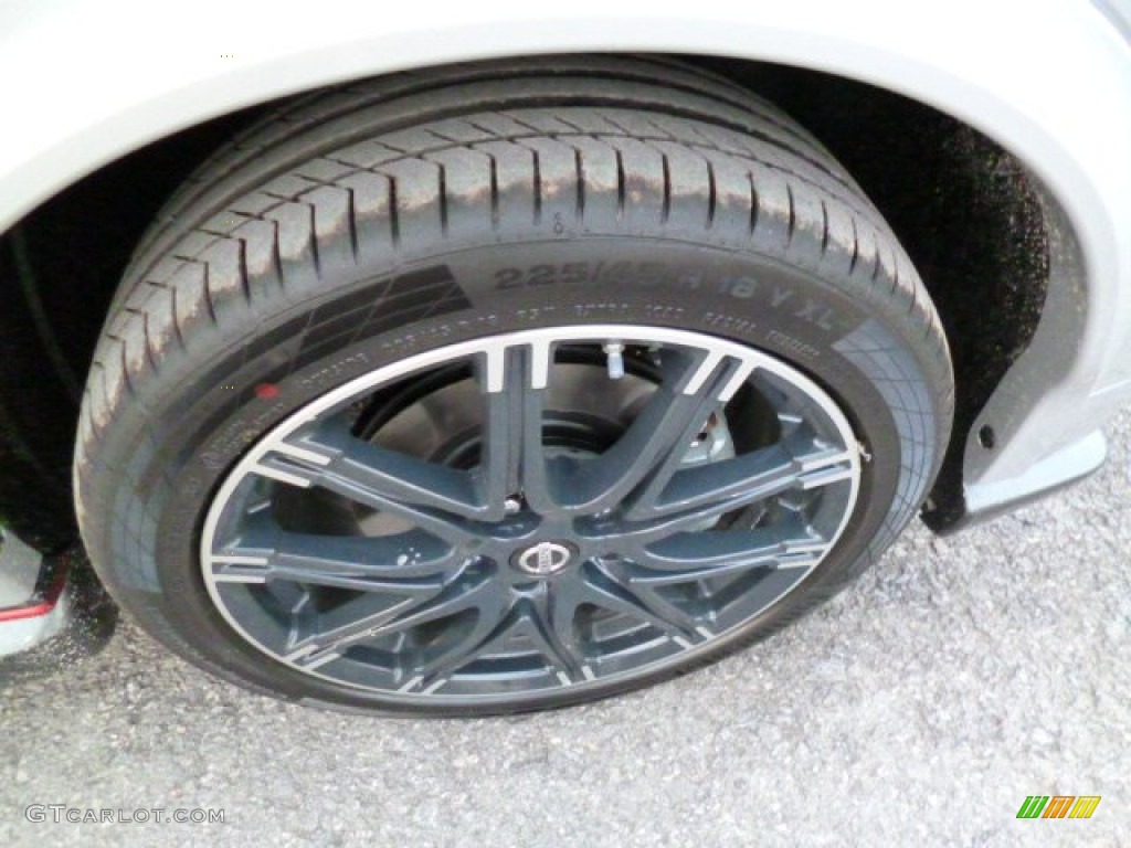 2014 Nissan Juke NISMO AWD Wheel Photos