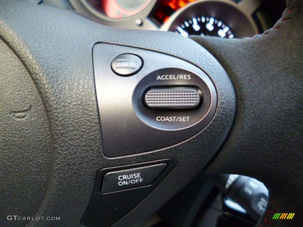 2014 Nissan Juke NISMO AWD Controls Photo #91502887