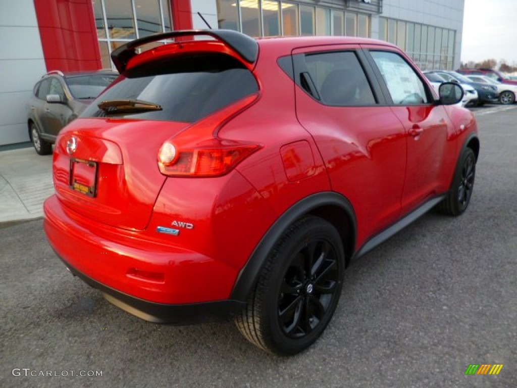 2014 Juke S AWD - Red Alert / Black photo #7