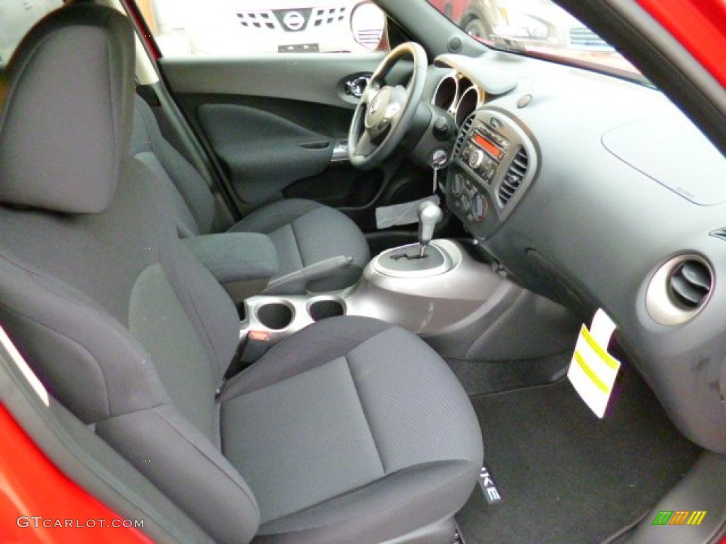 2014 Juke S AWD - Red Alert / Black photo #10