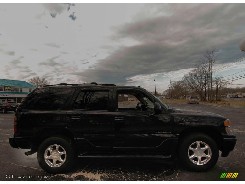 2005 Yukon Denali AWD - Onyx Black / Stone Gray photo #9