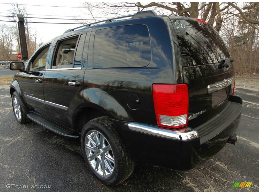 2008 Aspen Limited 4WD - Brilliant Black Crystal Pearl / Light Graystone photo #4