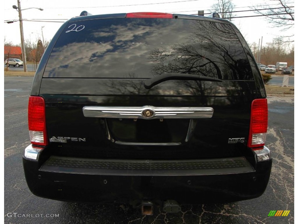 2008 Aspen Limited 4WD - Brilliant Black Crystal Pearl / Light Graystone photo #5