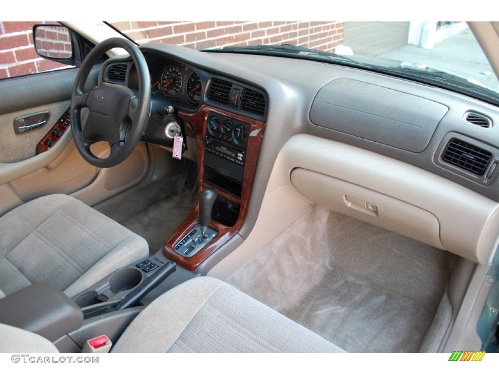 2004 Outback Wagon - Seamist Green Pearl / Beige photo #39