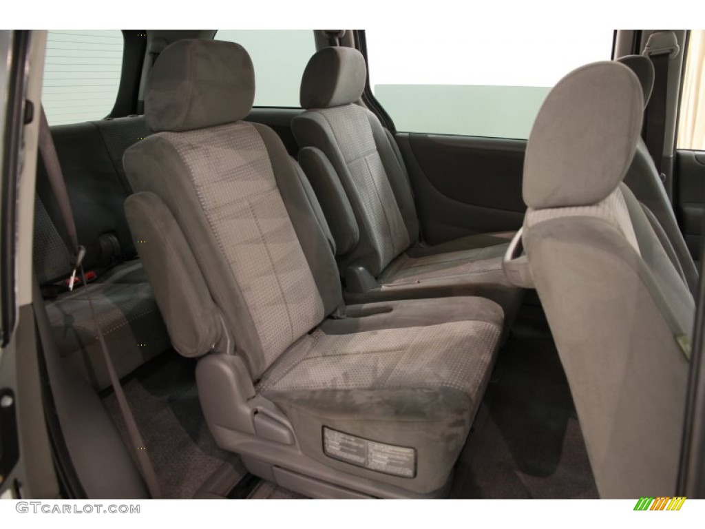 2004 MPV LX - Sunlight Silver Metallic / Gray photo #11