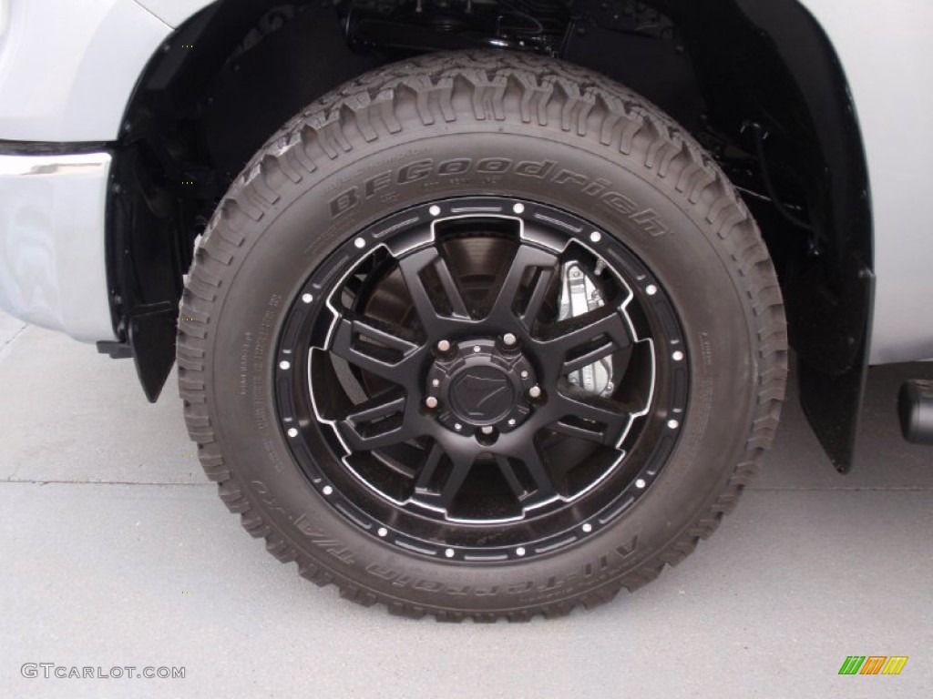 2014 Toyota Tundra TSS CrewMax Wheel Photos