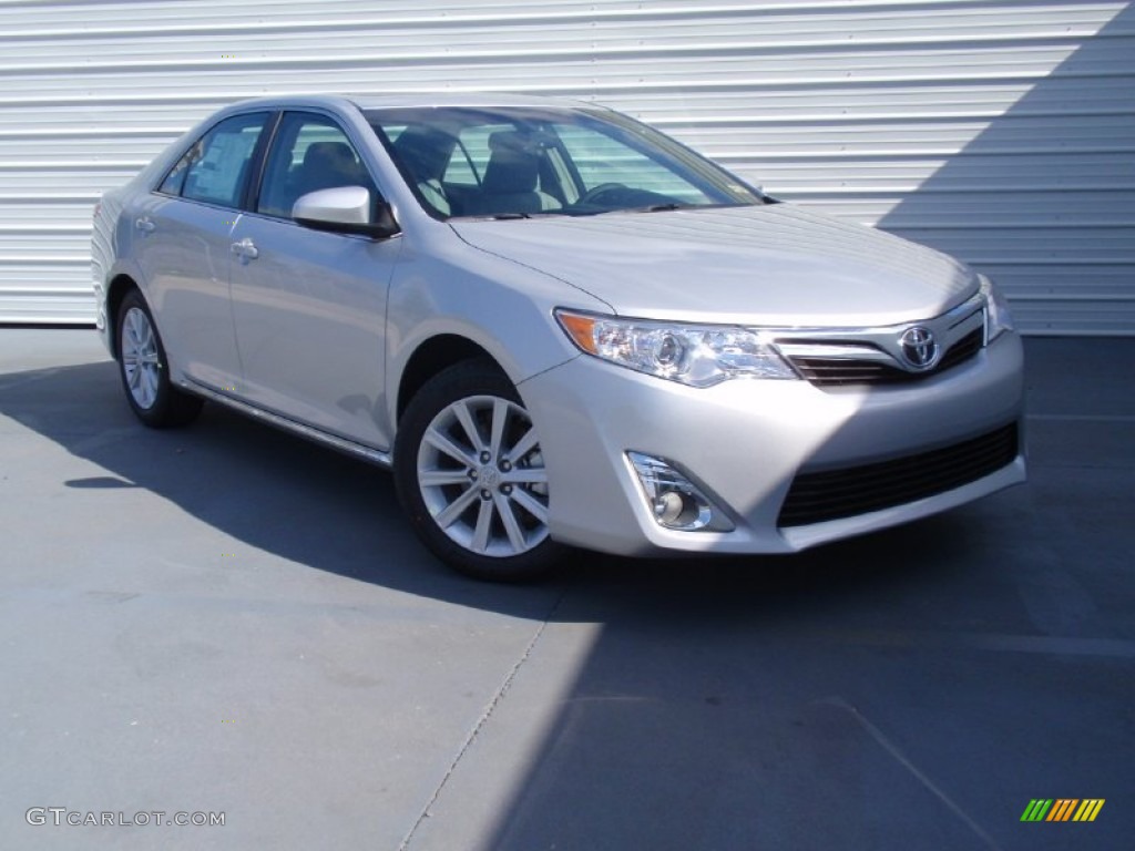 2014 Camry XLE - Classic Silver Metallic / Ash photo #1